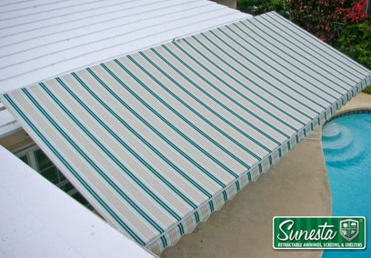 retractable awnings
